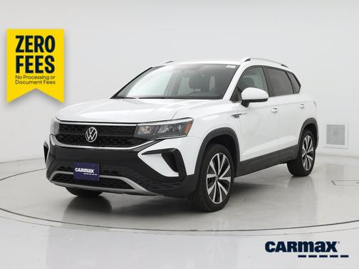 White 2022 Volkswagen Taos SE