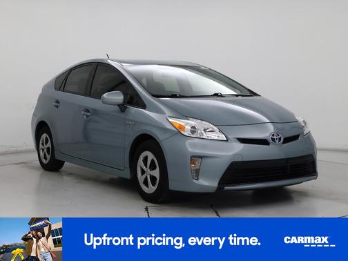 Green 2015 Toyota Prius Two