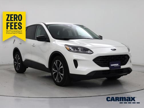 White 2022 Ford Escape SE
