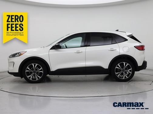 White 2022 Ford Escape SE