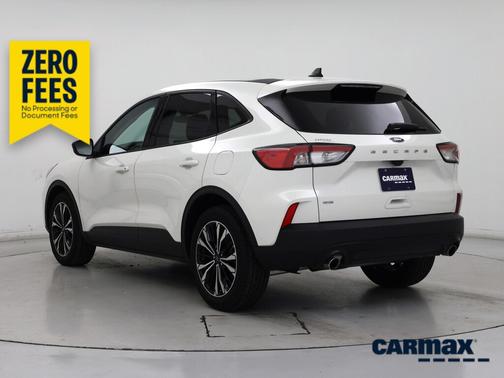White 2022 Ford Escape SE