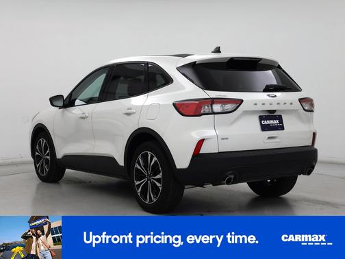White 2022 Ford Escape SE