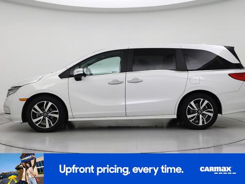 White 2023 Honda Odyssey Touring