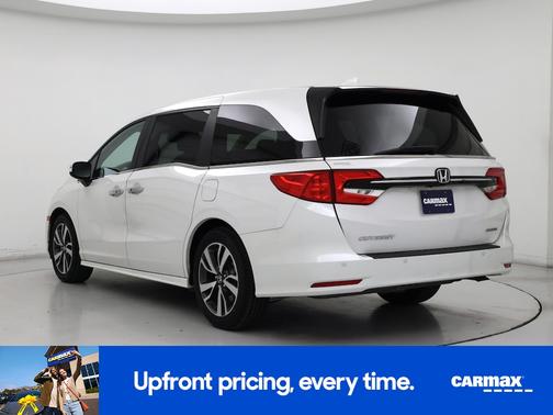 White 2023 Honda Odyssey Touring