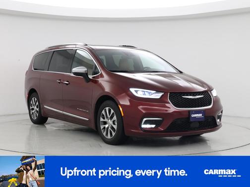 2023 Chrysler Pacifica Hybrid Pinnacle