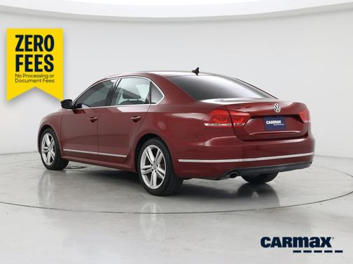 Red 2015 Volkswagen Passat SE