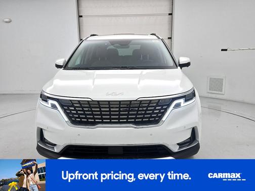 White 2022 Kia Carnival SX