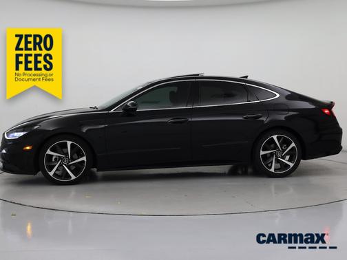 Black 2022 Hyundai SONATA SEL Plus