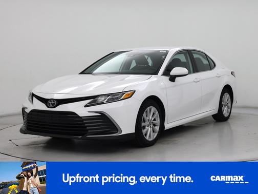 White 2024 Toyota Camry LE
