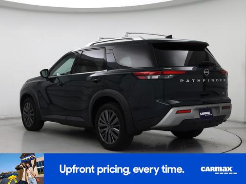 Green 2022 Nissan Pathfinder SL