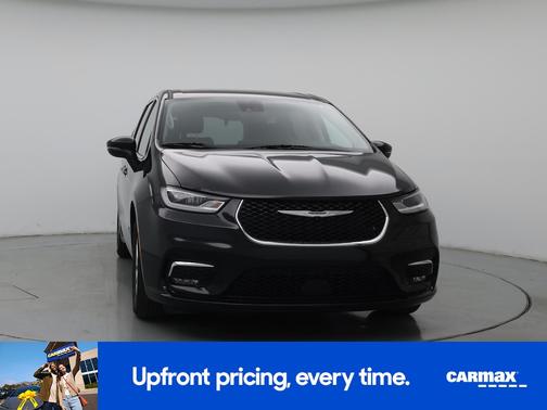 Black 2023 Chrysler Pacifica Touring L