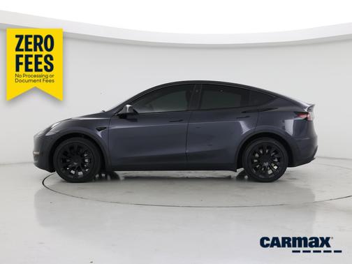 Gray 2024 Tesla Model Y Long Range