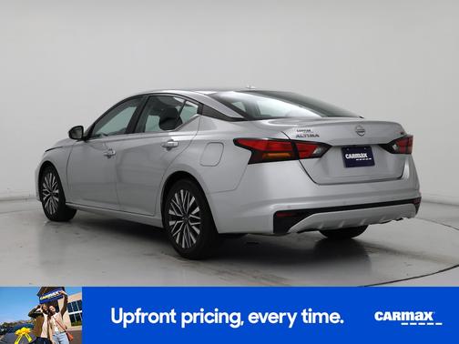 Silver 2023 Nissan Altima SV