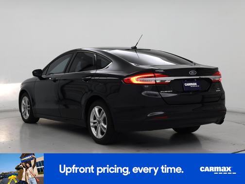Black 2018 Ford Fusion SE