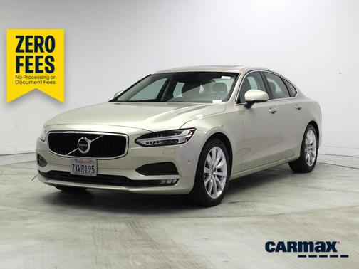 Tan 2017 Volvo S90 T6 Momentum