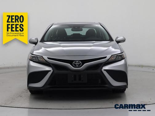 Silver 2023 Toyota Camry SE