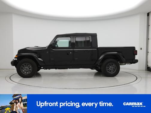 Black 2025 Jeep Gladiator Sport