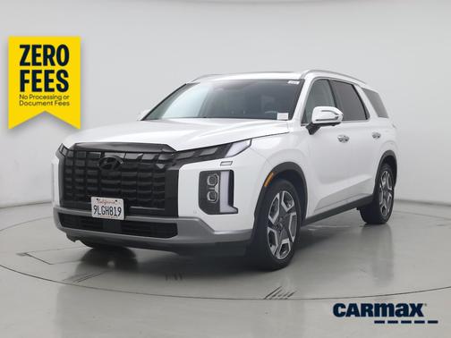 White 2024 Hyundai PALISADE Limited