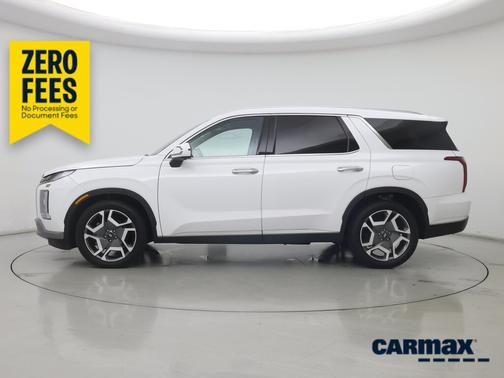 White 2024 Hyundai PALISADE Limited