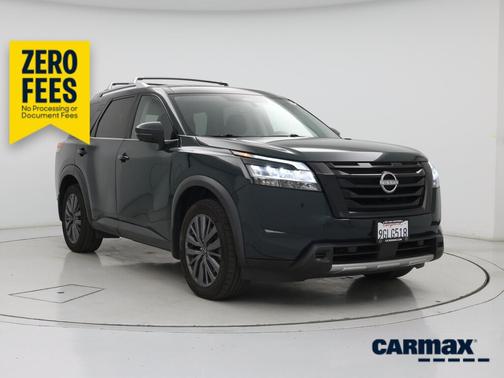 Green 2023 Nissan Pathfinder SL