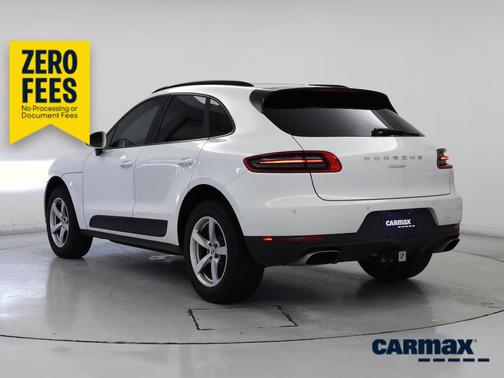 White 2018 Porsche Macan