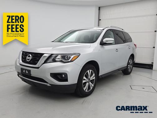 Silver 2019 Nissan Pathfinder SV