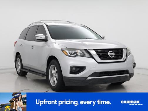 2017 Nissan Pathfinder SV