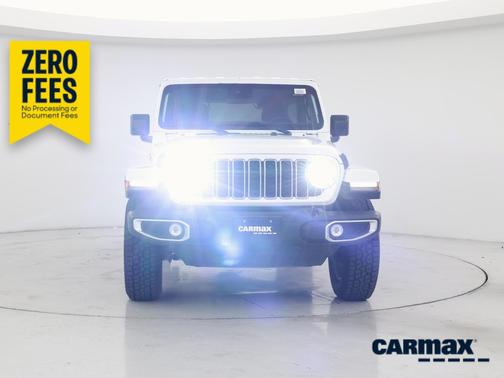White 2025 Jeep Wrangler Sahara