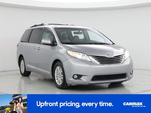 2017 Toyota Sienna XLE