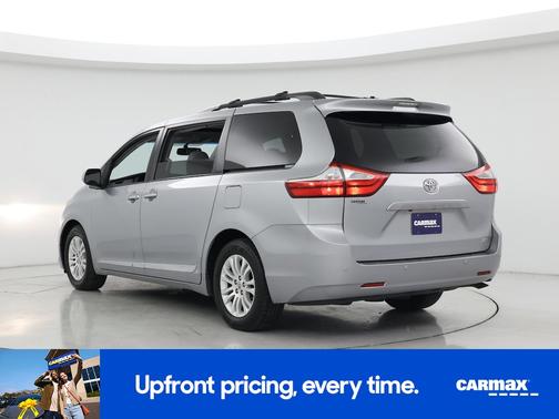2017 Toyota Sienna XLE