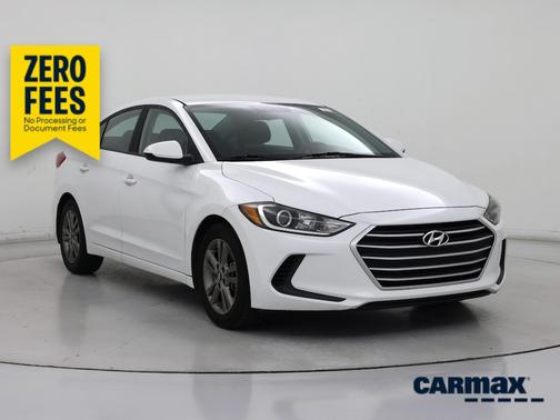 White 2018 Hyundai ELANTRA SEL