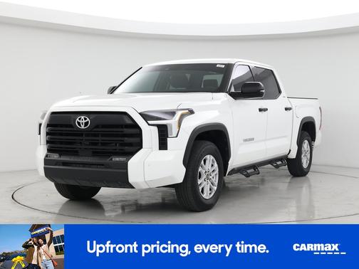 White 2022 Toyota Tundra SR5