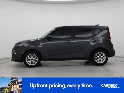 Gray 2022 Kia Soul LX