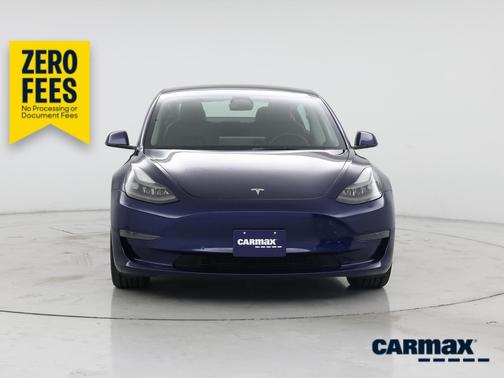Blue 2022 Tesla Model 3