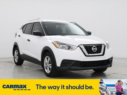 2019 Nissan Kicks S