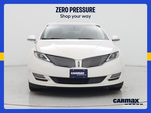 White 2016 Lincoln MKZ