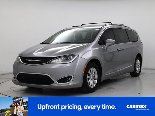 Silver 2018 Chrysler Pacifica Touring L