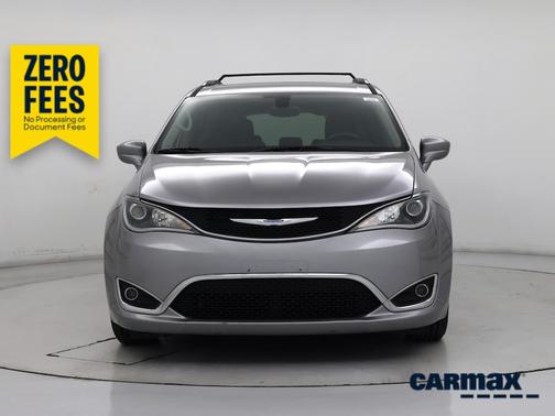 Silver 2018 Chrysler Pacifica Touring L