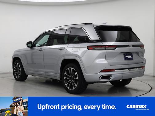 Silver 2022 Jeep Grand Cherokee Overland