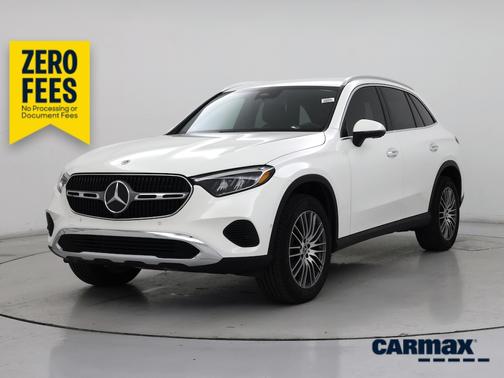 White 2025 Mercedes-Benz GLC 300