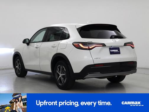 White 2023 Honda HR-V EX-L