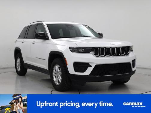 White 2023 Jeep Grand Cherokee Laredo