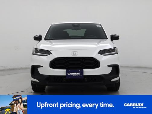 White 2023 Honda HR-V Sport