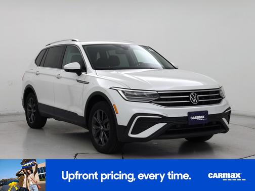White 2023 Volkswagen Tiguan SE