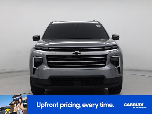 Gray 2024 Chevrolet Traverse LT