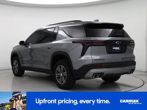 Gray 2024 Chevrolet Traverse LT