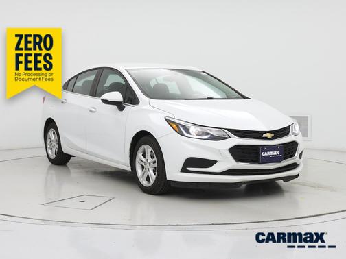 White 2018 Chevrolet Cruze LT