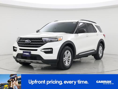White 2021 Ford Explorer XLT