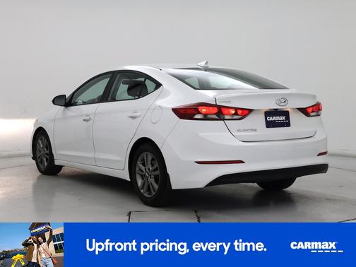 White 2018 Hyundai ELANTRA SEL