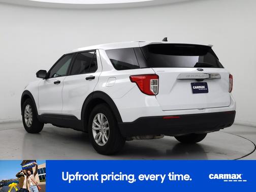 White 2021 Ford Explorer